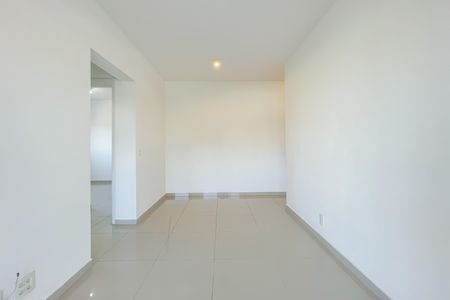 Sala de apartamento para alugar com 2 quartos, 56m² em Umuarama, Osasco