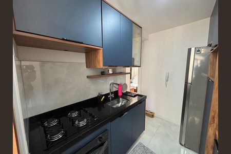 Apartamento à venda com 47m², 2 quartos e 1 vaga Apartamento à venda com 47m², 2 quartos e 1 vagaCozinha - Armários