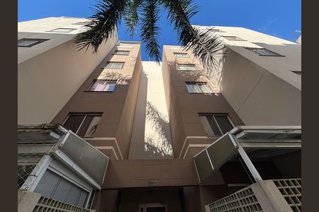 Apartamento à venda com 47m², 2 quartos e 1 vaga Apartamento à venda com 47m², 2 quartos e 1 vagaFachada