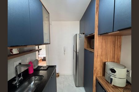 Apartamento à venda com 47m², 2 quartos e 1 vaga Apartamento à venda com 47m², 2 quartos e 1 vagaCozinha - Armários