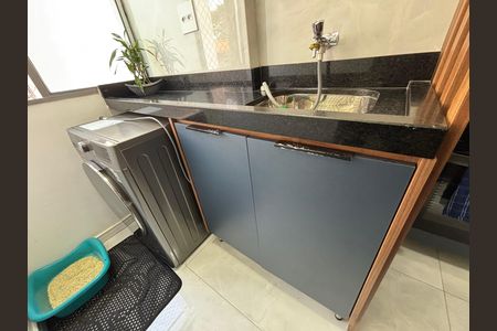 Apartamento à venda com 47m², 2 quartos e 1 vaga Apartamento à venda com 47m², 2 quartos e 1 vagaCozinha - Armários