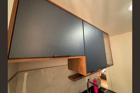 Apartamento à venda com 47m², 2 quartos e 1 vaga Apartamento à venda com 47m², 2 quartos e 1 vagaCozinha - Armários