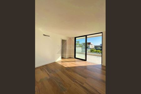 Casa de condomínio à venda com 526m², 6 quartos e 2 vagas Casa de condomínio à venda com 526m², 6 quartos e 2 vagasFoto 30