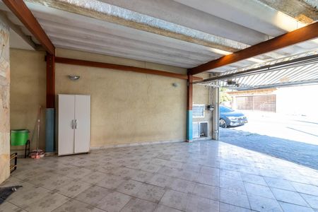 Casa à venda com 109m², 2 quartos e 2 vagasGaragem