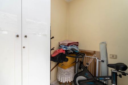 Casa à venda com 109m², 2 quartos e 2 vagasQuarto de Serviço