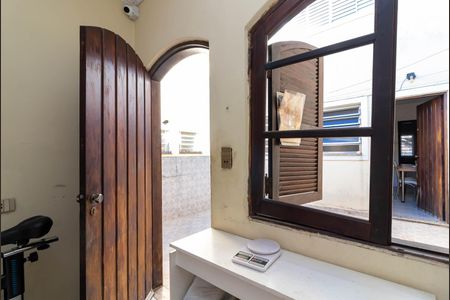 Casa à venda com 109m², 2 quartos e 2 vagasQuarto de Serviço