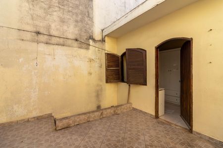 Casa à venda com 109m², 2 quartos e 2 vagasQuintal
