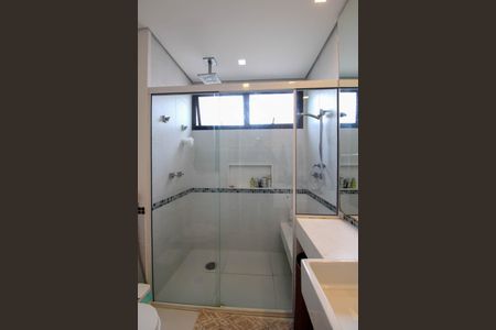 Apartamento para alugar com 210m², 3 quartos e 3 vagas Apartamento para alugar com 210m², 3 quartos e 3 vagasBanheiro Suíte 2