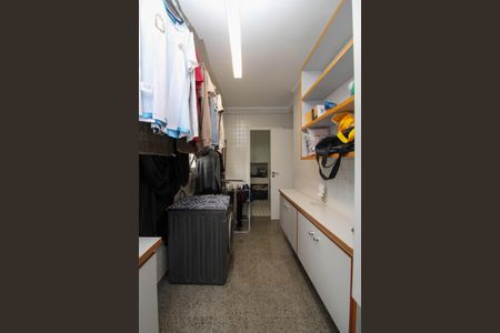 Apartamento para alugar com 210m², 3 quartos e 3 vagas Apartamento para alugar com 210m², 3 quartos e 3 vagasÁrea de Serviço