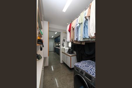 Apartamento para alugar com 210m², 3 quartos e 3 vagas Apartamento para alugar com 210m², 3 quartos e 3 vagasÁrea de Serviço