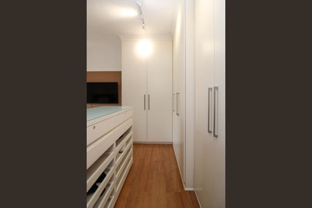 Apartamento para alugar com 210m², 3 quartos e 3 vagas Apartamento para alugar com 210m², 3 quartos e 3 vagasSuíte 2