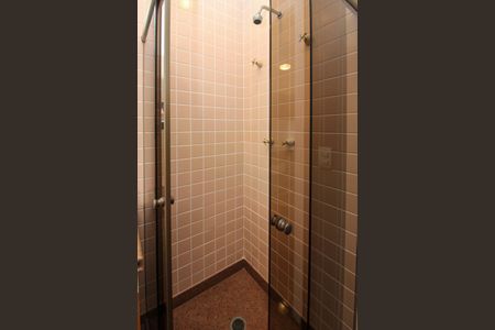 Apartamento para alugar com 210m², 3 quartos e 3 vagas Apartamento para alugar com 210m², 3 quartos e 3 vagasBanheiro Escritório