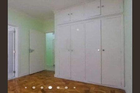 Casa à venda com 3 quartos, 184m² em Vila Brasilina, São Paulo
