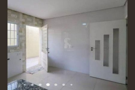 Casa à venda com 3 quartos, 184m² em Vila Brasilina, São Paulo