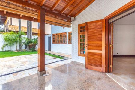 Casa de condomínio à venda com 455m², 4 quartos e 4 vagas