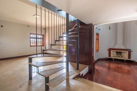 Casa de condomínio à venda com 455m², 4 quartos e 4 vagas