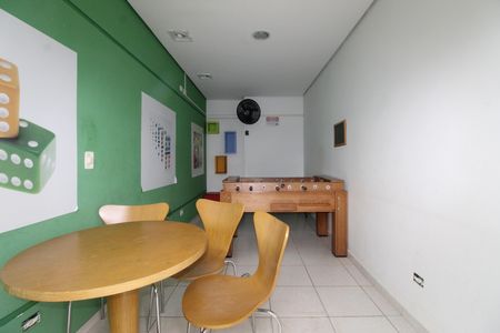 Apartamento para alugar com 65m², 2 quartos e 1 vagaÁrea comum - Sala de Jogos
