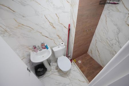 Apartamento à venda com 36m², 2 quartos e sem vagaBanheiro