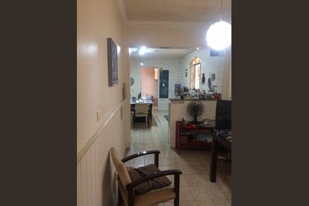 Casa à venda com 3 quartos, 240m² em Jardim Monte Kemel, São Paulo