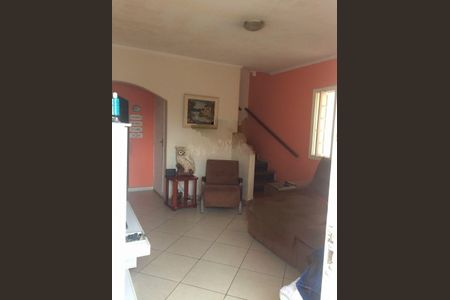 Casa à venda com 3 quartos, 240m² em Jardim Monte Kemel, São Paulo