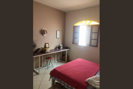 Casa à venda com 3 quartos, 240m² em Jardim Monte Kemel, São Paulo