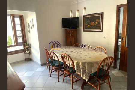 Casa para alugar com 4 quartos, 330m² em Super Quadra Morumbi, São Paulo