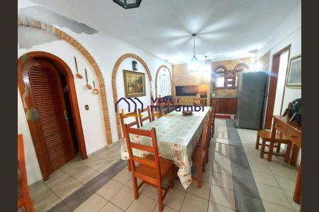 Casa para alugar com 4 quartos, 330m² em Super Quadra Morumbi, São Paulo