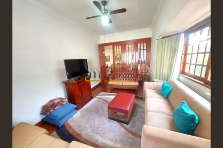 Casa para alugar com 4 quartos, 330m² em Super Quadra Morumbi, São Paulo