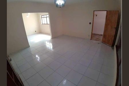 Casa à venda com 280m², 3 quartos e 4 vagas