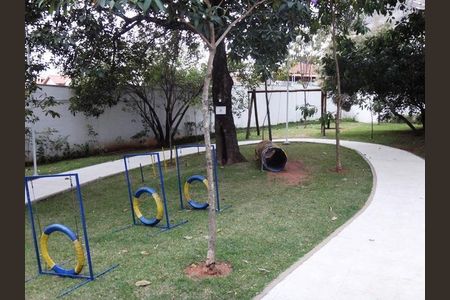 Apartamento à venda com 2 quartos, 57m² em Jardim Esmeralda, São Paulo