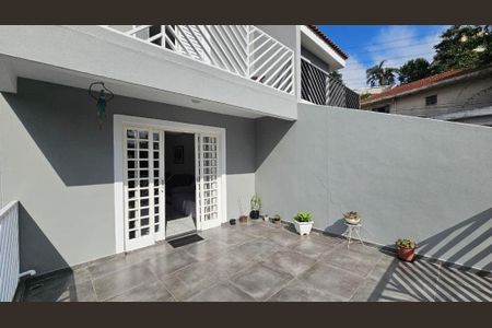 Casa à venda com 220m², 3 quartos e 5 vagas