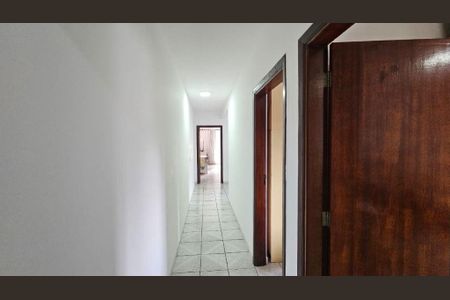 Casa à venda com 220m², 3 quartos e 5 vagas