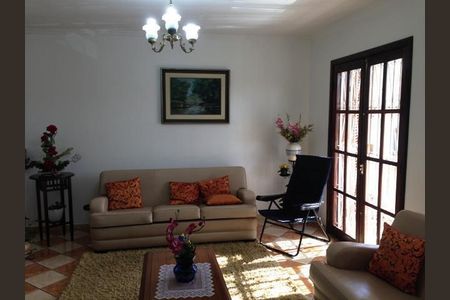 Casa à venda com 4 quartos, 150m² em Conjunto Residencial Butanta, São Paulo