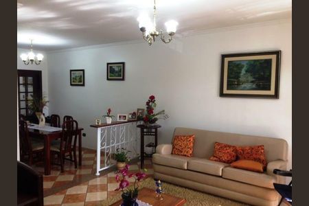Casa à venda com 4 quartos, 150m² em Conjunto Residencial Butanta, São Paulo