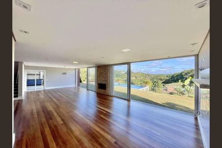 Casa para alugar com 4 quartos, 493m² em Pousada dos Bandeirantes, Carapicuíba