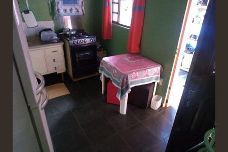 Casa à venda com 3 quartos, 146m² em Vila Nova Alba, São Paulo