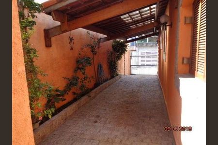Casa à venda com 3 quartos, 240m² em Vila Sonia, São Paulo