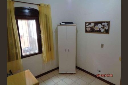 Casa à venda com 240m², 3 quartos e 4 vagas