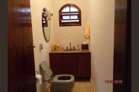 Casa à venda com 3 quartos, 240m² em Vila Sonia, São Paulo