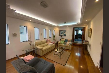 Casa à venda com 3 quartos, 200m² em Parque dos Principes, São Paulo