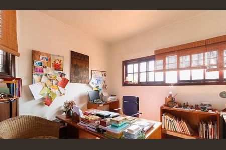 Casa à venda com 3 quartos, 170m² em Jardim Ester Yolanda, São Paulo