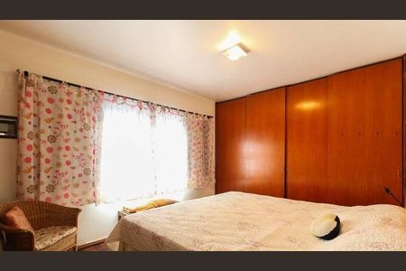 Casa à venda com 3 quartos, 170m² em Jardim Ester Yolanda, São Paulo