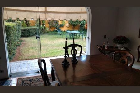 Casa à venda com 5 quartos, 350m² em Vila Sonia, São Paulo