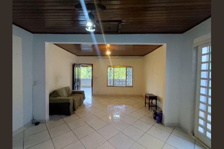 Casa à venda com 3 quartos, 120m² em Butantã, São Paulo