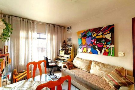 Casa à venda com 3 quartos, 108m² em Vila Tiradentes, São Paulo