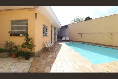 Casa à venda com 4 quartos, 200m² em Jardim Peri Peri, São Paulo