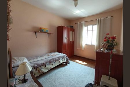 Casa à venda com 3 quartos, 150m² em Vila Gomes, São Paulo
