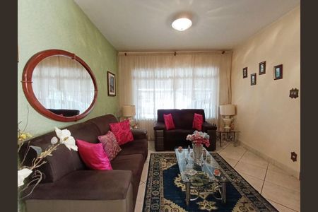 Casa à venda com 3 quartos, 150m² em Vila Gomes, São Paulo
