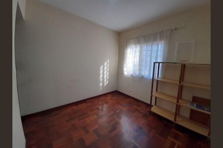 Casa à venda com 5 quartos, 150m² em Vila Indiana, São Paulo