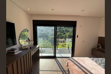 Casa à venda com 3 quartos, 330m² em Alphaville, Santana de Parnaíba